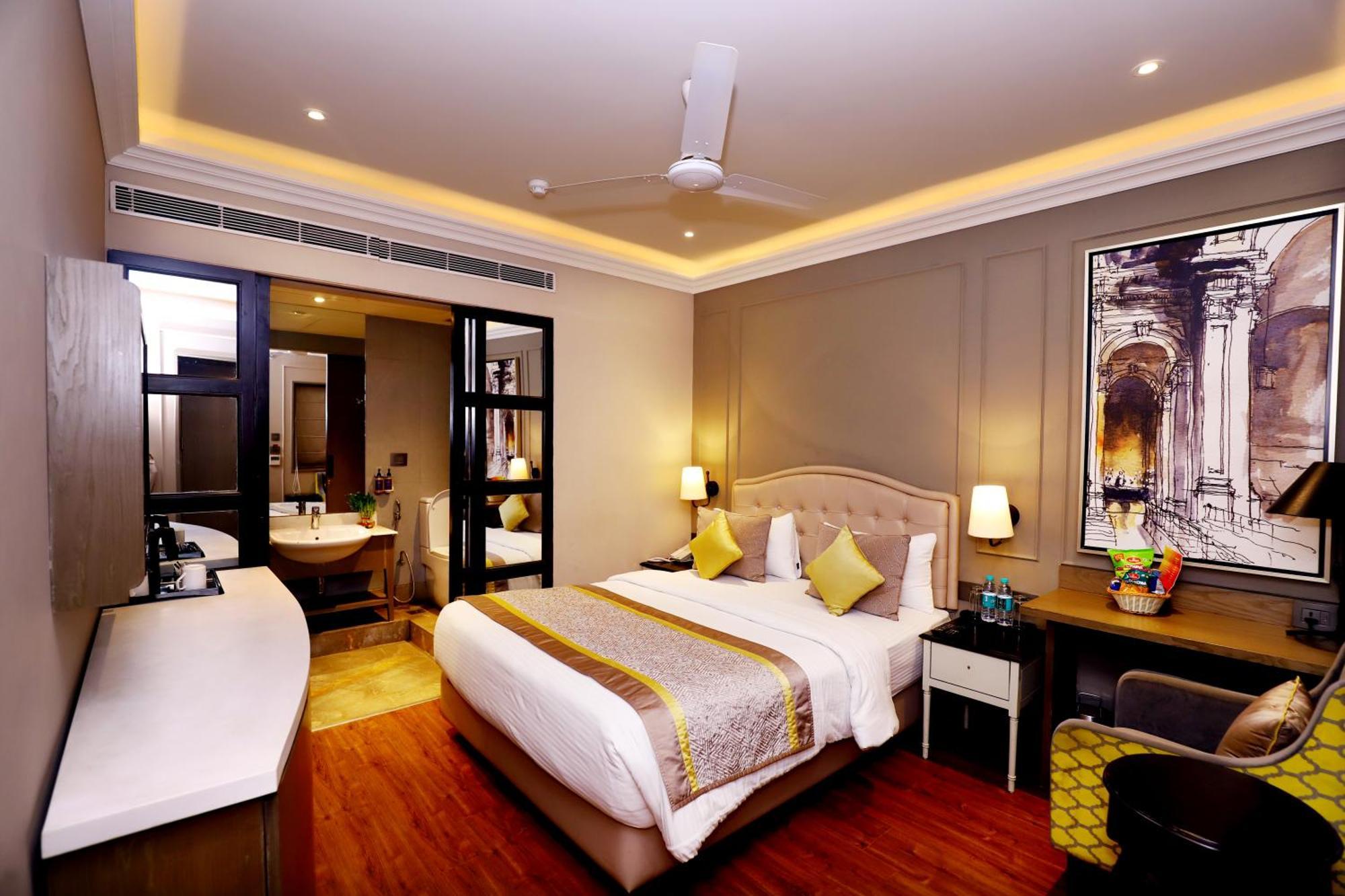 The Corus Hotel New Delhi Exterior photo