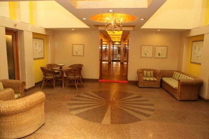 The Corus Hotel New Delhi Exterior photo